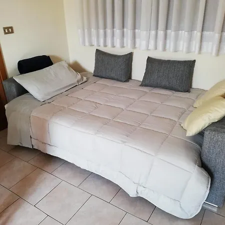 Ginger's House Malpensa Apartment